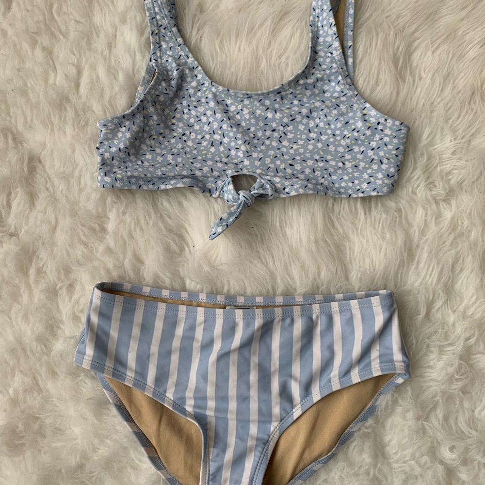 Old navy blue bikini. 10-12
